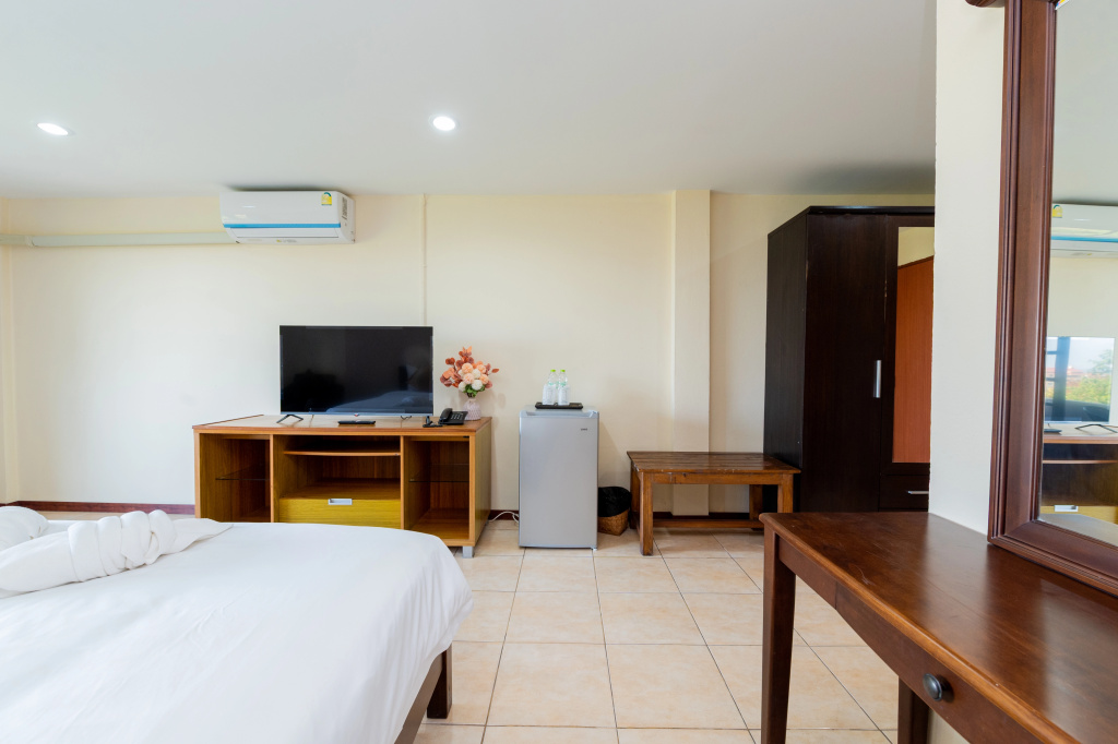 Отель Hillside Resort Pattaya