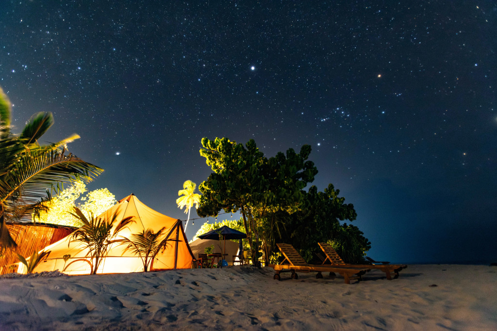 Maverick Surf & Dive Boutique Resort - Complimentary Airport Transport for Full Board Stays of 6 Nights or More