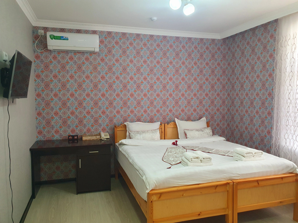 Qamar Hotel