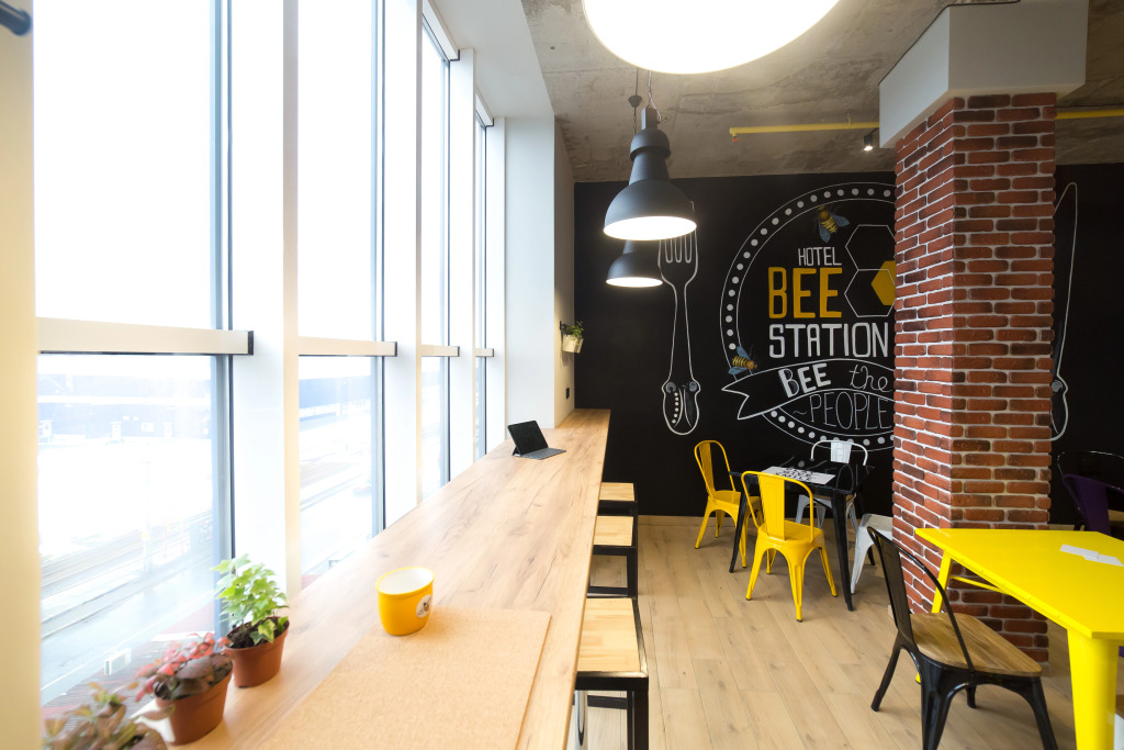 HOTEL Bee Station