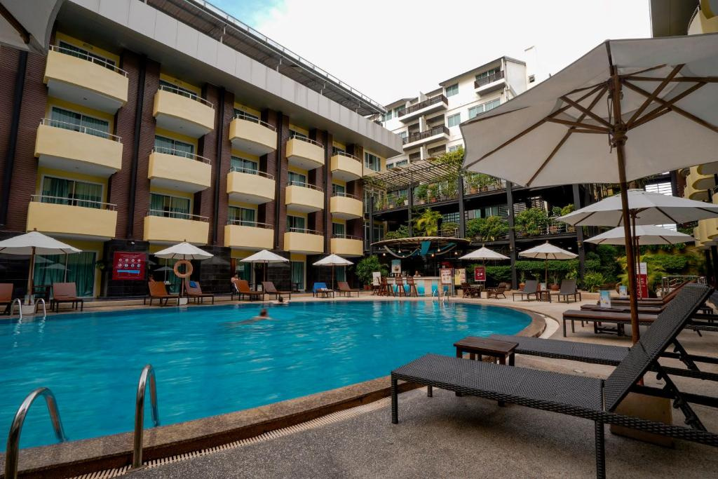 Baron Beach Hotel