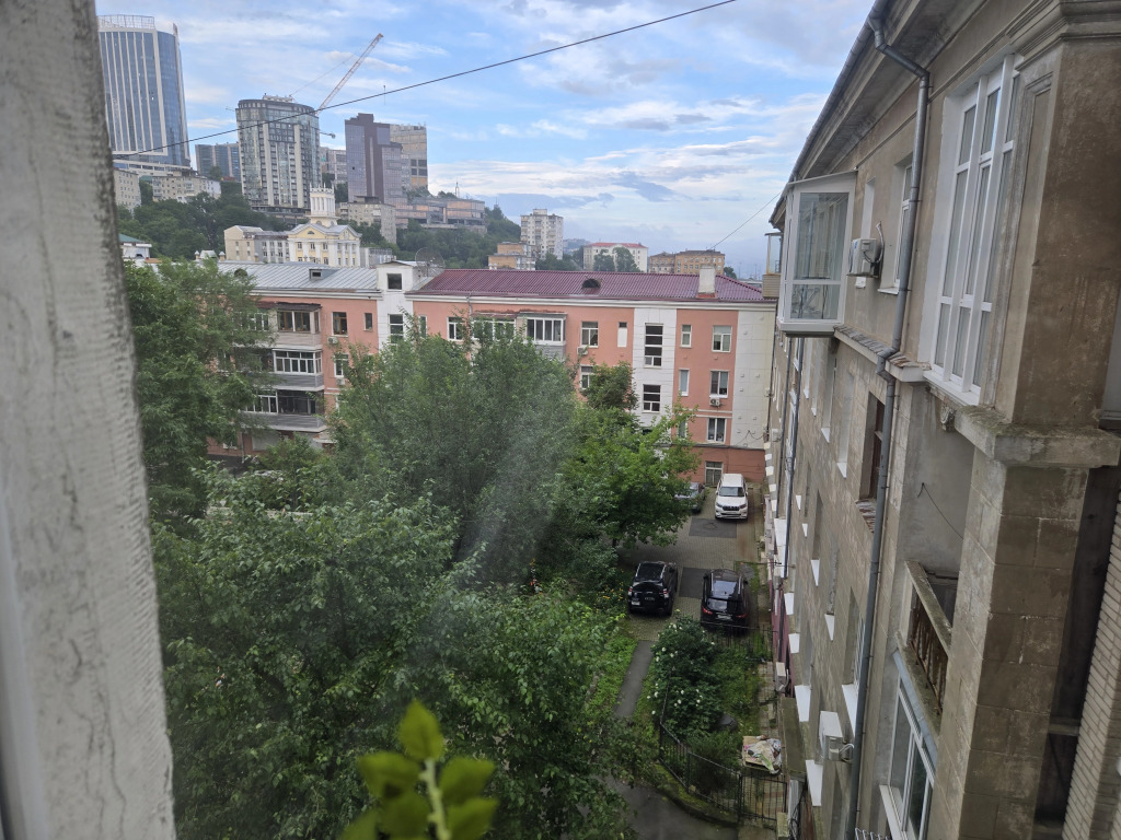 Квартира шикарная трёхкомнатная в самом центре Владивостока