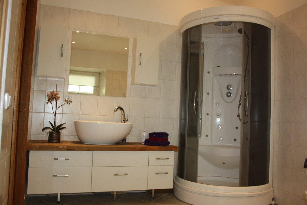 Апартаменты Deluxe Old Town 3BR Home