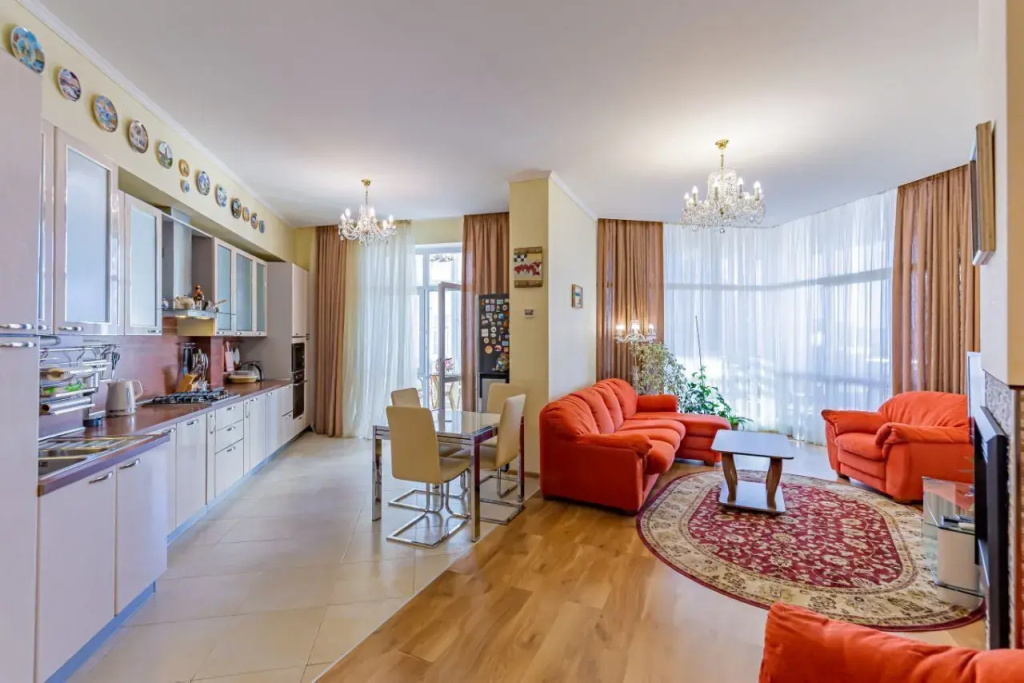 Квартира на Красногвардейской 38АлитА