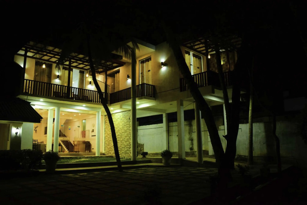 Sea View Tourist Inn