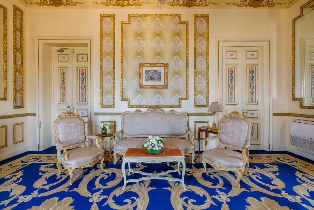 Paradise Inn Le Metropole Hotel