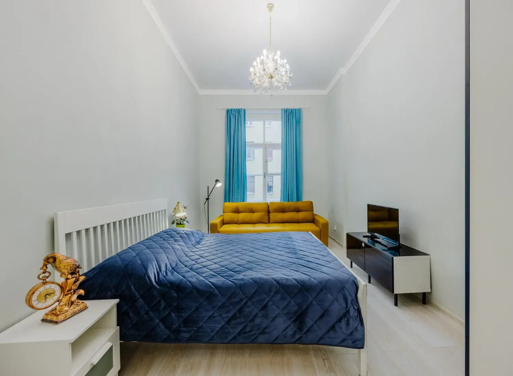 Апартаменты SpbStay на Марата 4 с тремя спальнями (до 10 чел)