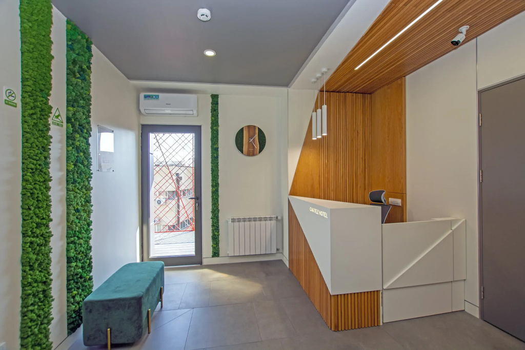 Cartez Hotel