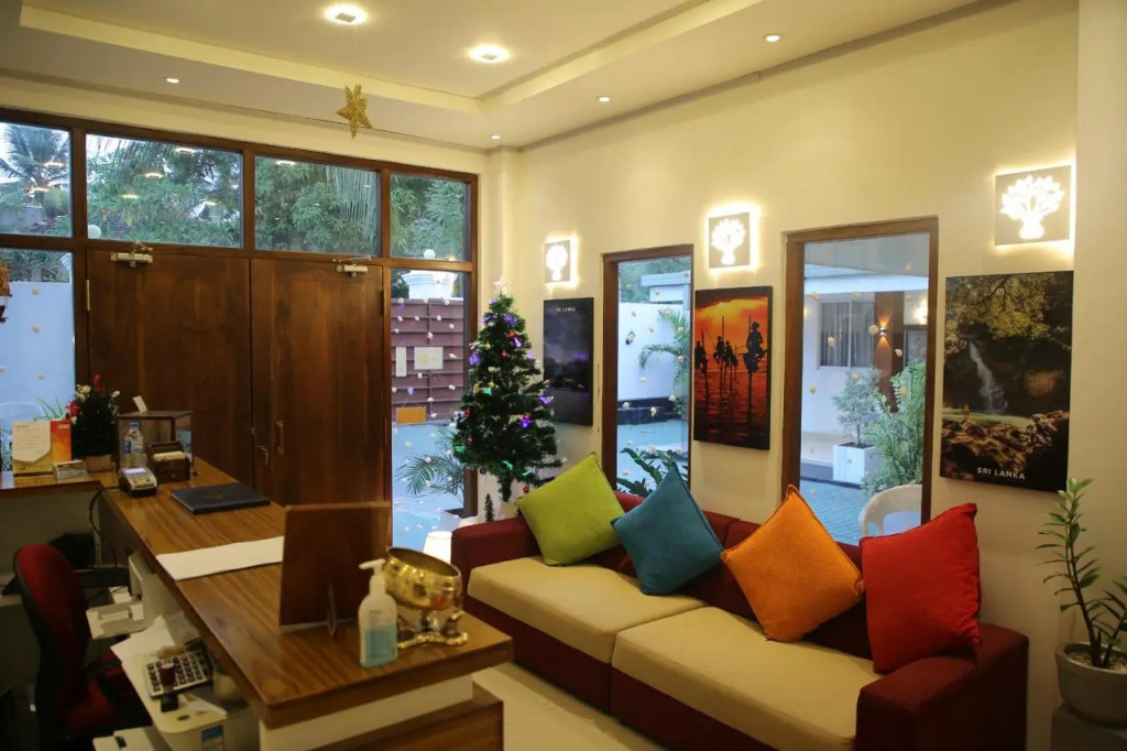 Diva Villa Airport Transit Hotel