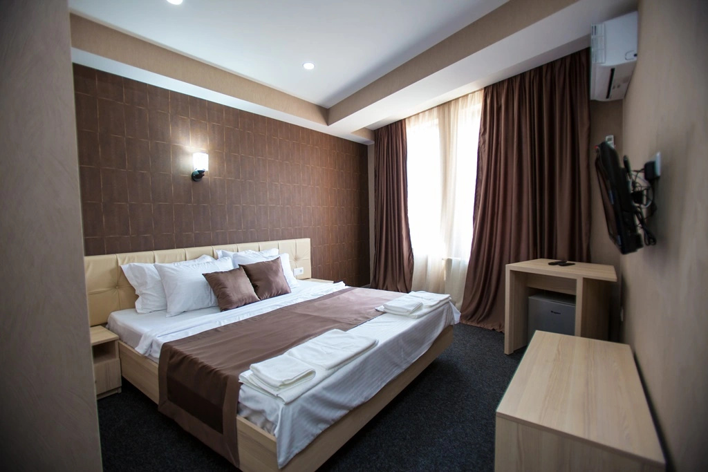Hotel Voyager