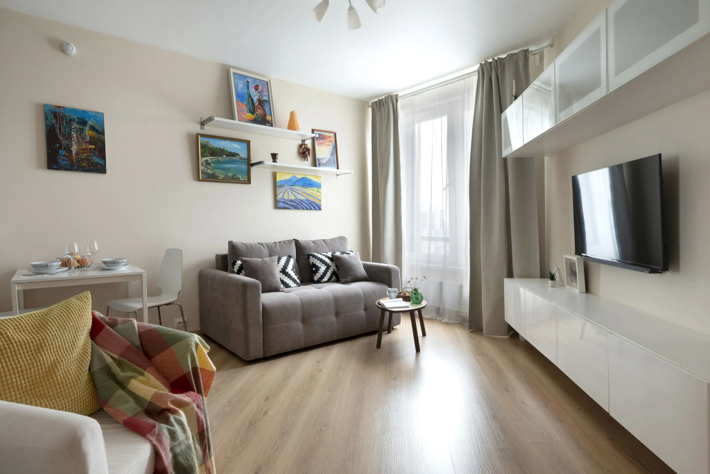 Апартаменты MMyhomeYourhome на Оптиков д34 к1