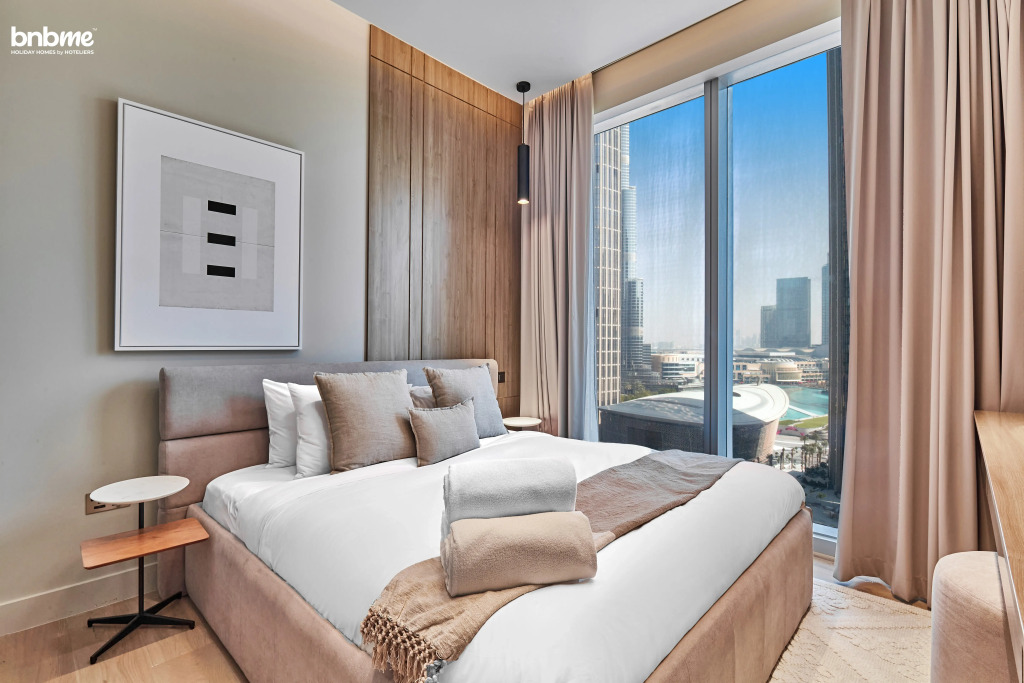 Апартаменты Bnbmehomes  Lux Haven Burj View Opera District - 1408