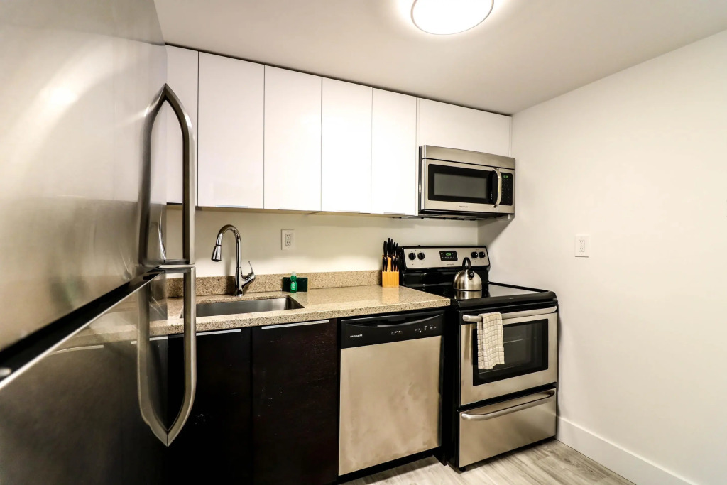 Апартаменты Stylish near Entertainment District