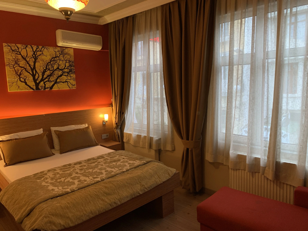 Antique Hostel