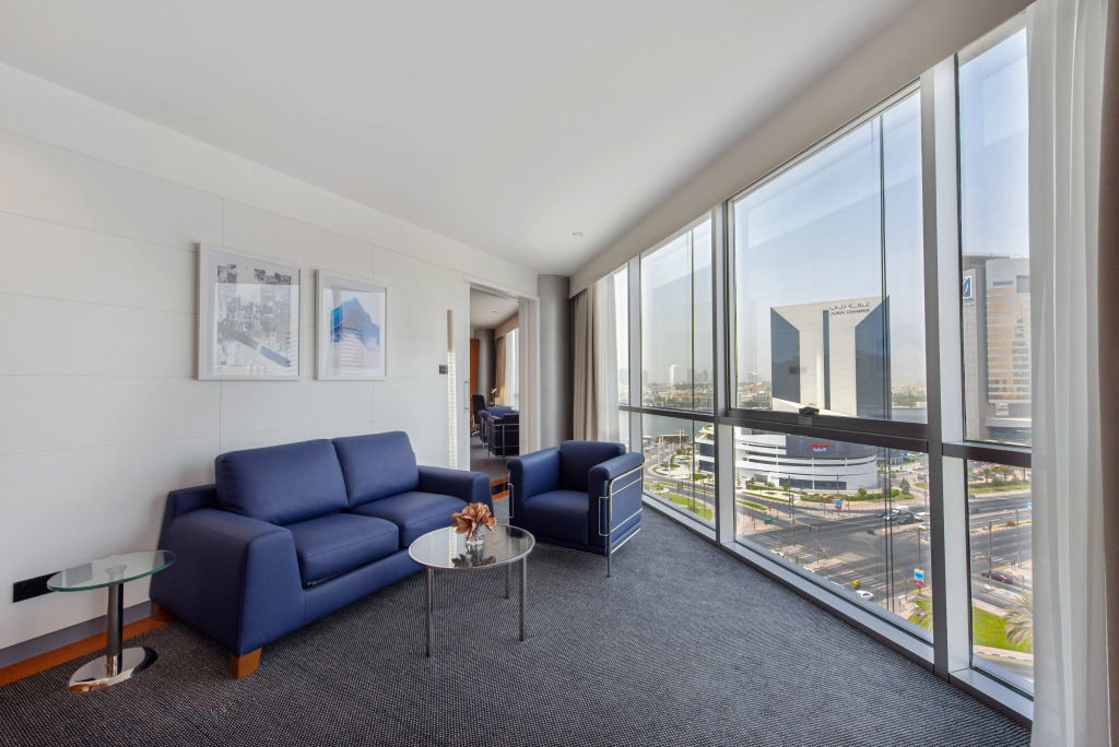 Отель Mövenpick Dubai Creek