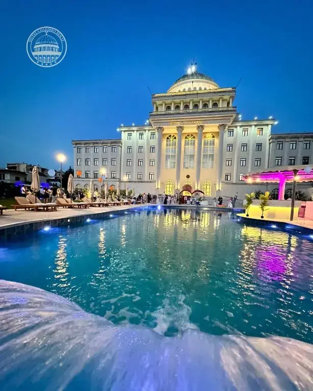 Отель Colombo