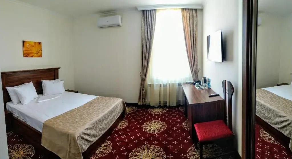 Georgia Hotel