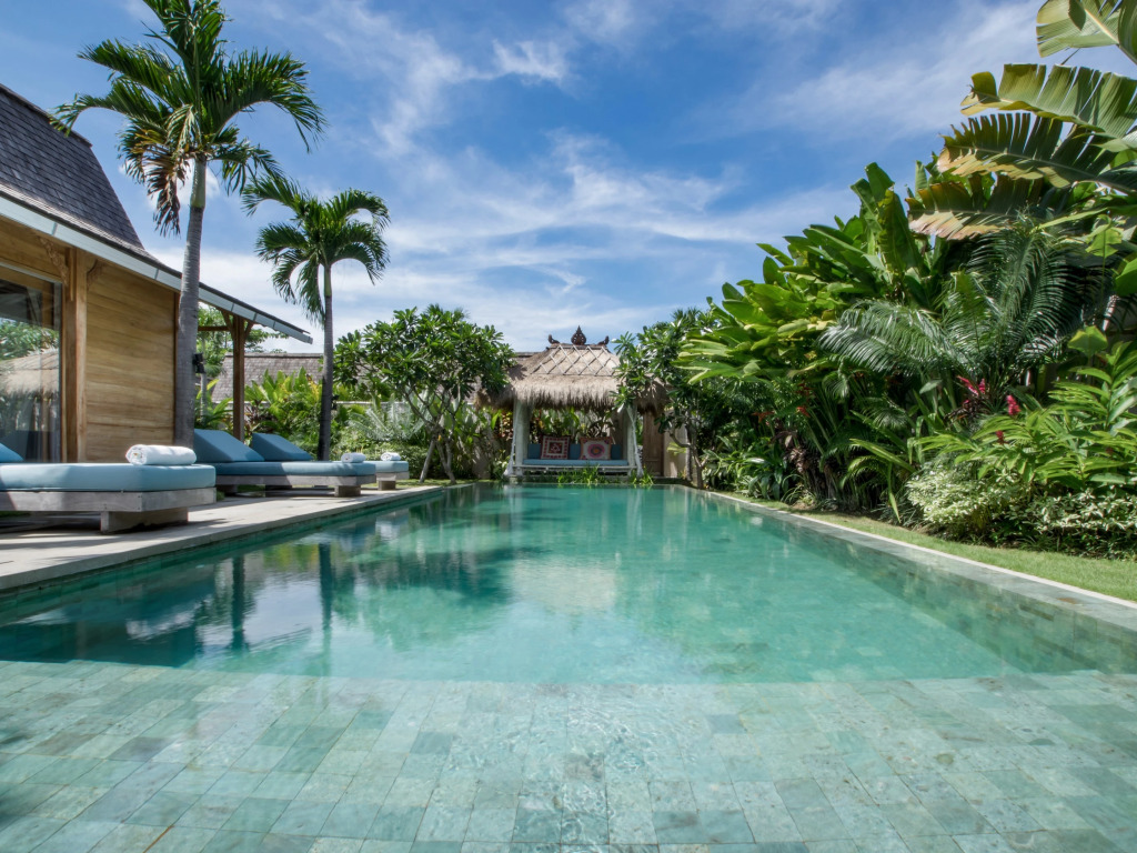 Villa Little Mannao by Villa Finder