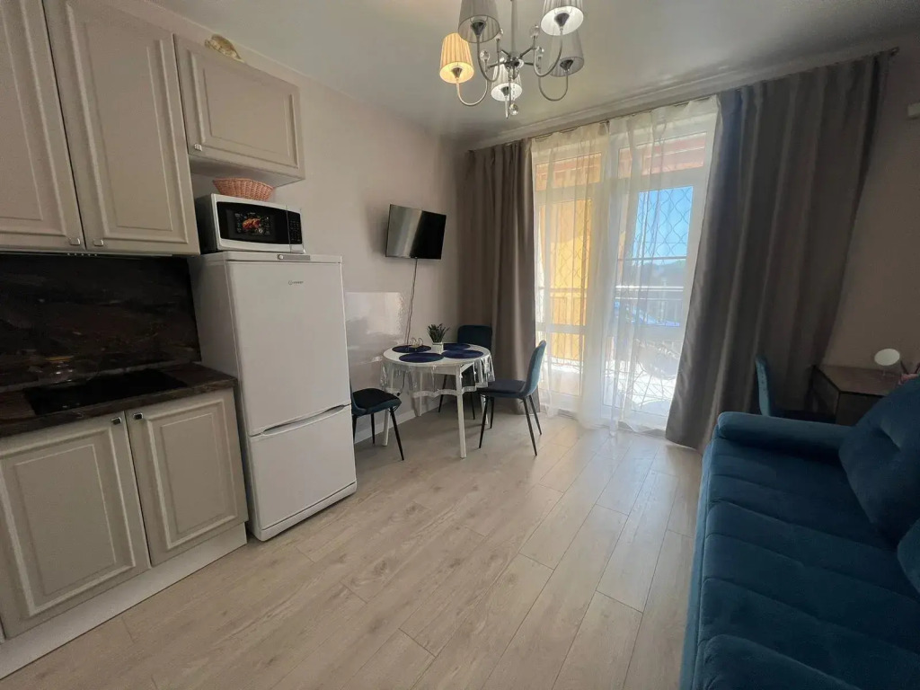 Квартира Прeмиум Класса c Бacсeйнoм в  ЖК Hоliday Housе 292