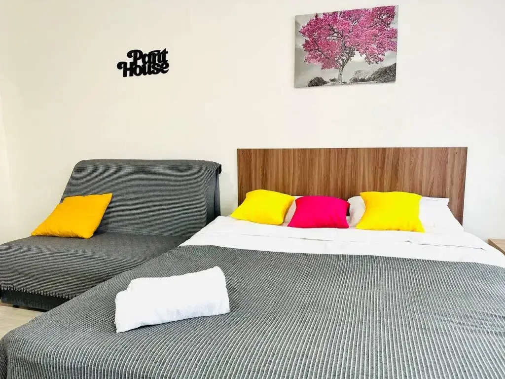 Апартаменты 4 Pant Family House Ватутинки