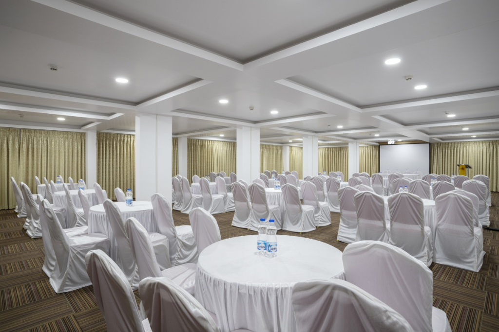 Отель Sairaj Beach resort LLP