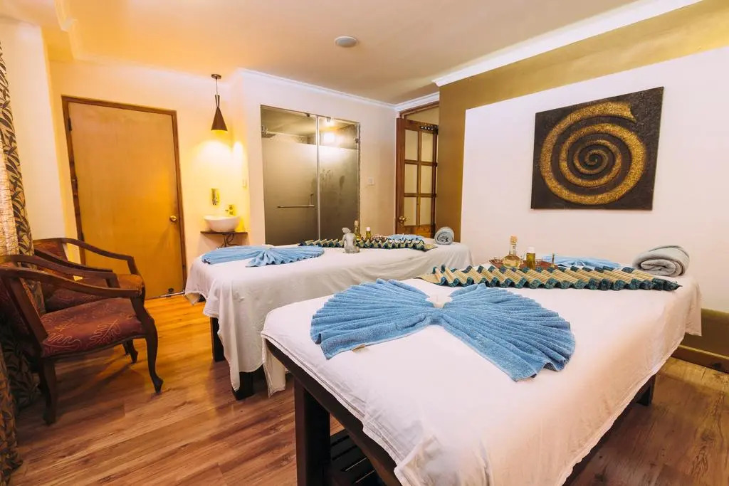 Hotel Willow Banks, Mall Road Shimla