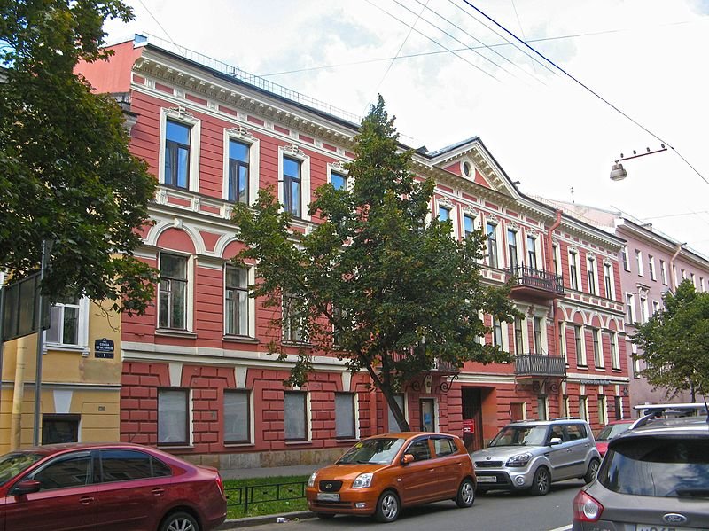 Mariinsk Hostel