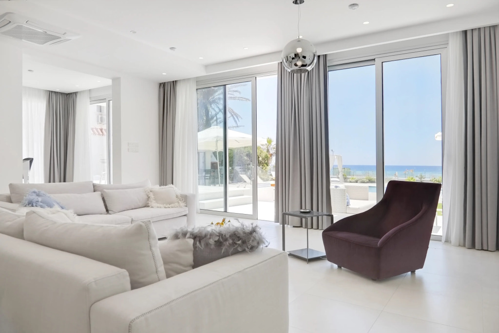 Вилла Royal Luxury Home |  4 Bedrooms