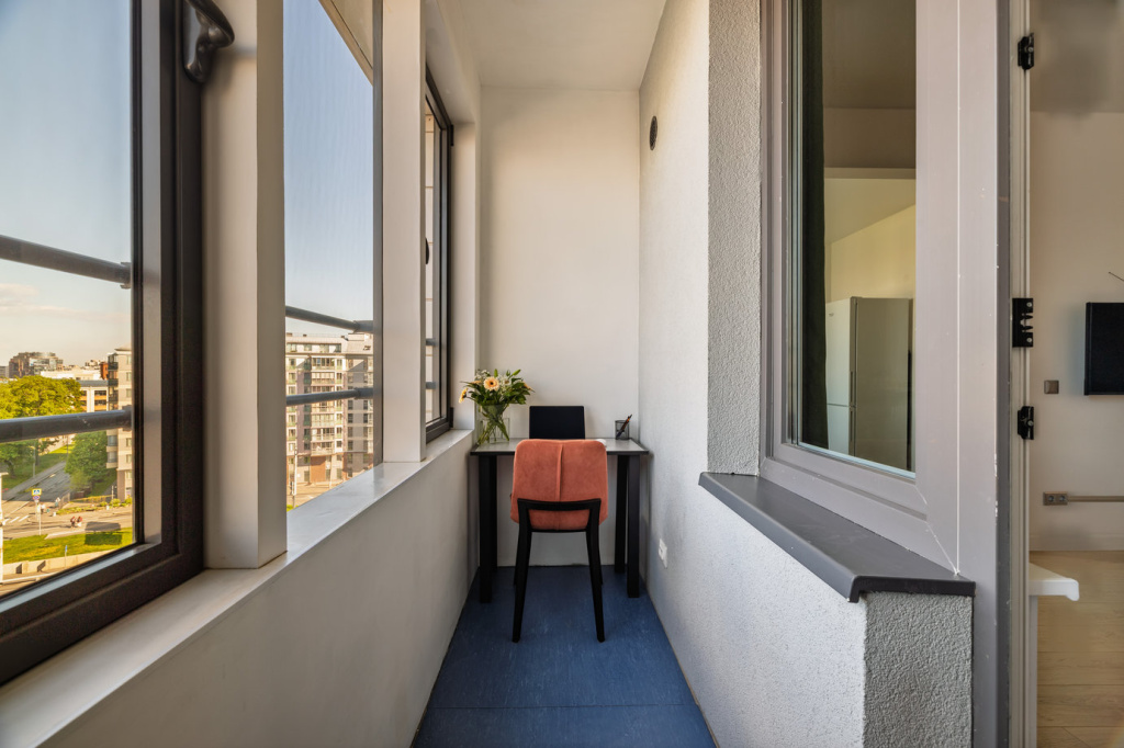 S Vidom Na Nevu Flat