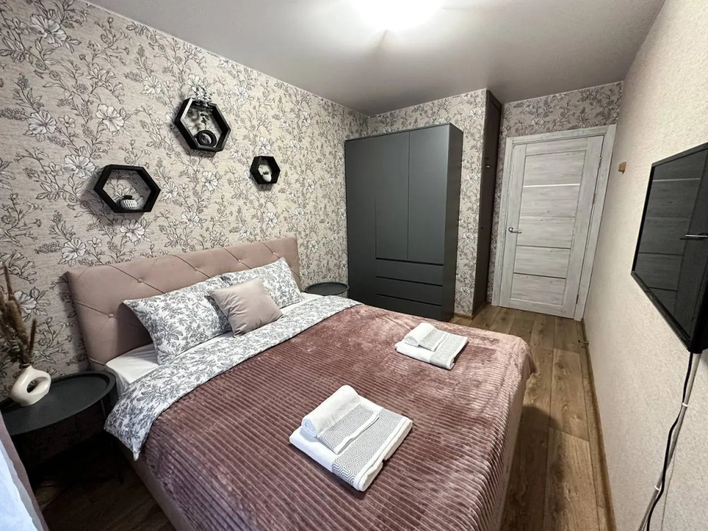 Квартира Top Rooms: Двухкомнатная у метро Пролетарская с качелями