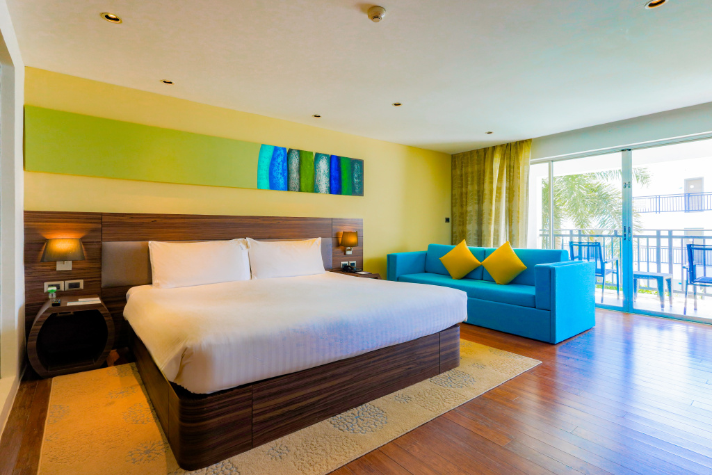 Holiday Inn Resort Phuket Surin Beach by IHG