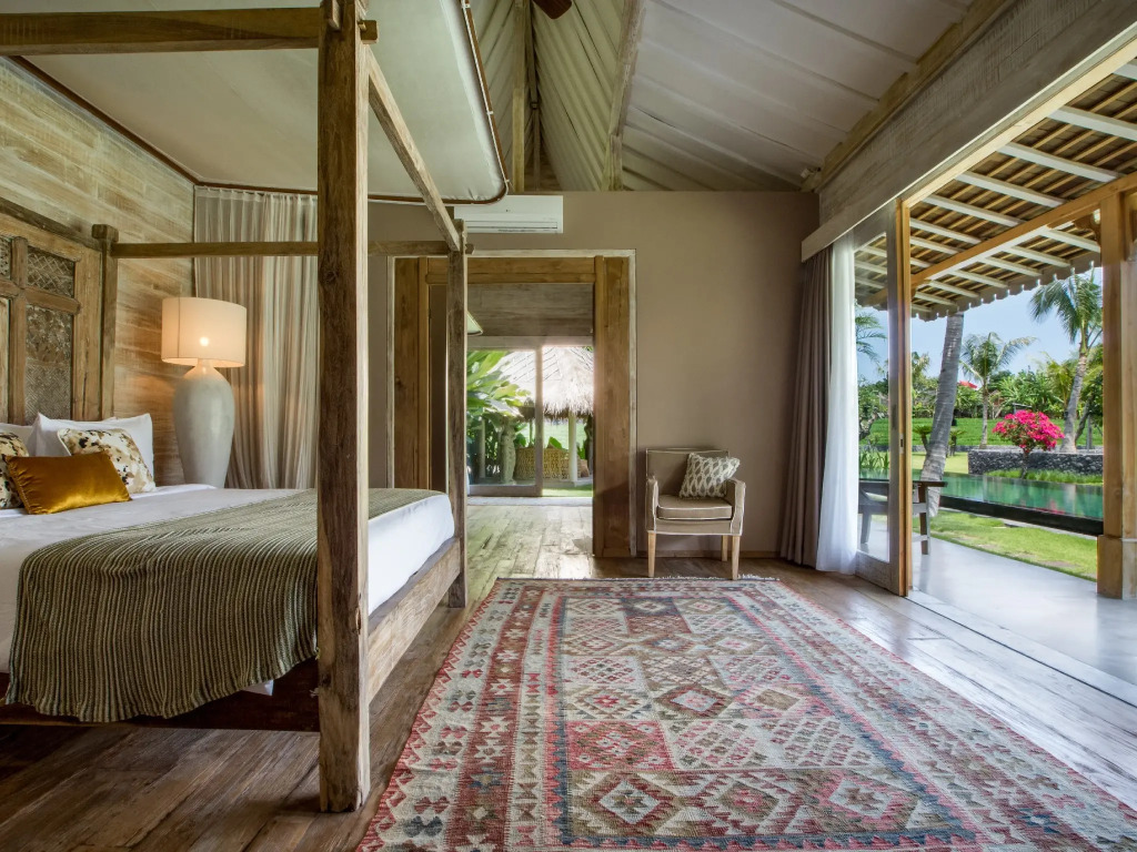 Mannao Estate by Villa Finder
