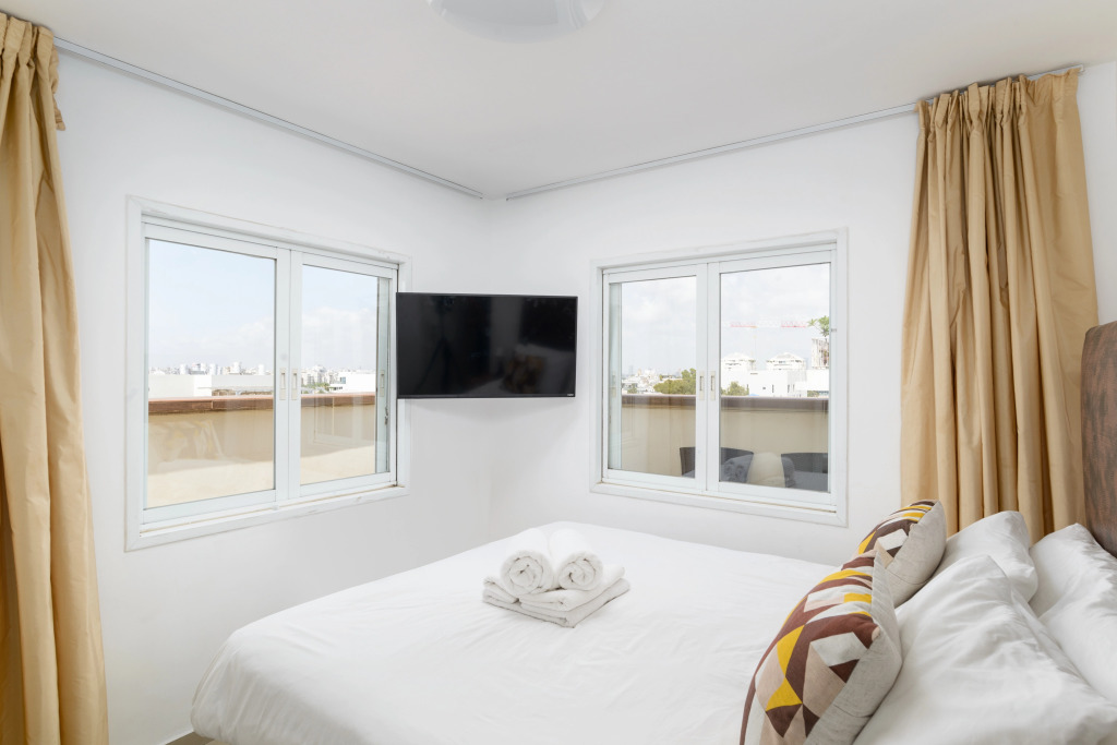 Апартаменты Penthouse with Panoramic View by FeelHome