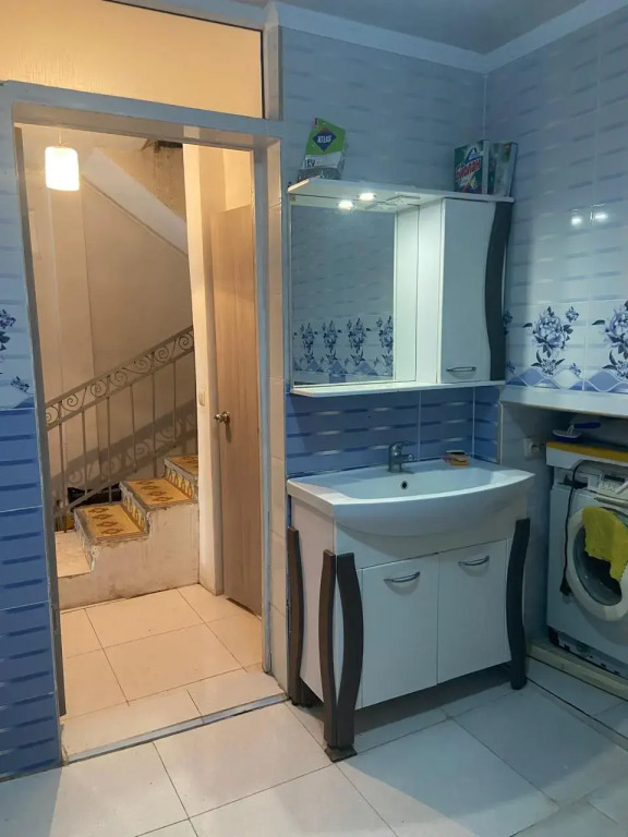 Liya Private House