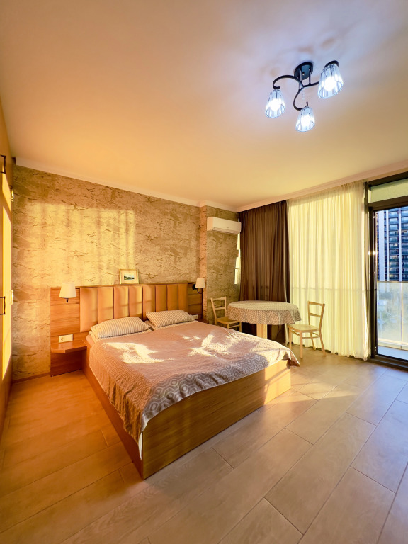 Апартаменты просторные с боковым видом на море в Batumi View