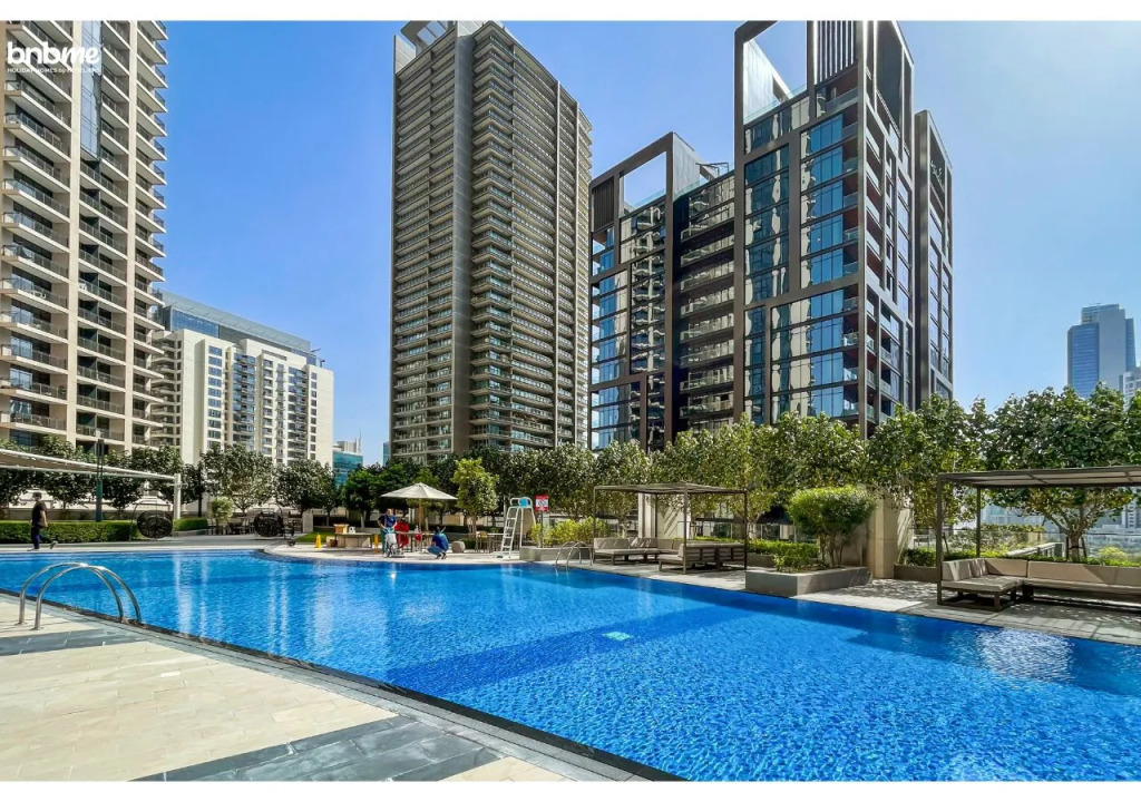Апартаменты Duplex w/ large outdoors patio on Pool level@BurjK-209