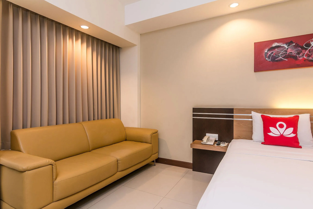 Отель ZEN Rooms Legian Dewi Sri