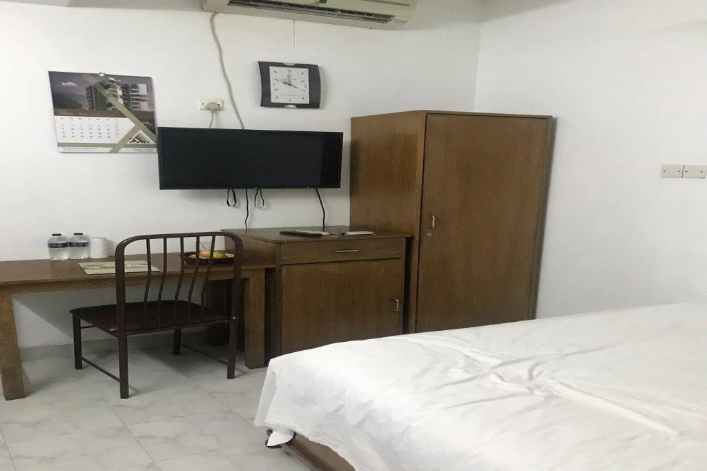 Отель Sel Nibash Hotel & Serviced Apartments