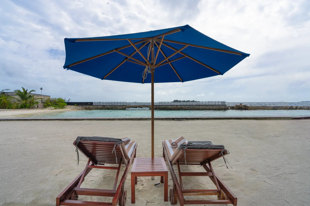 Отель Hulhule Island
