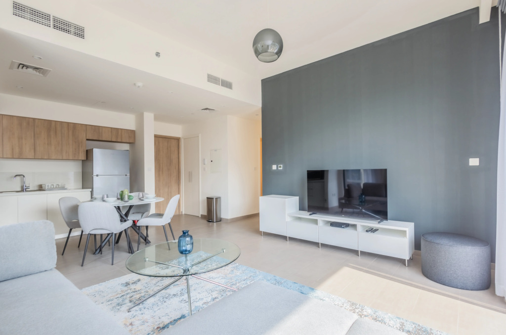 Elite LUX Holiday Homes - Upscale & Stylish 2BR Dubai Hills