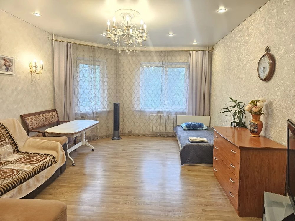Квартира Просторная трехкомнатная квартира
