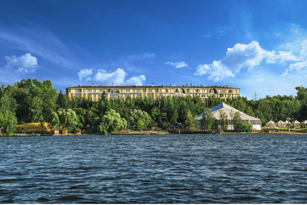 Апартаменты Люкс с Джакузи в спальне до 4 гостей