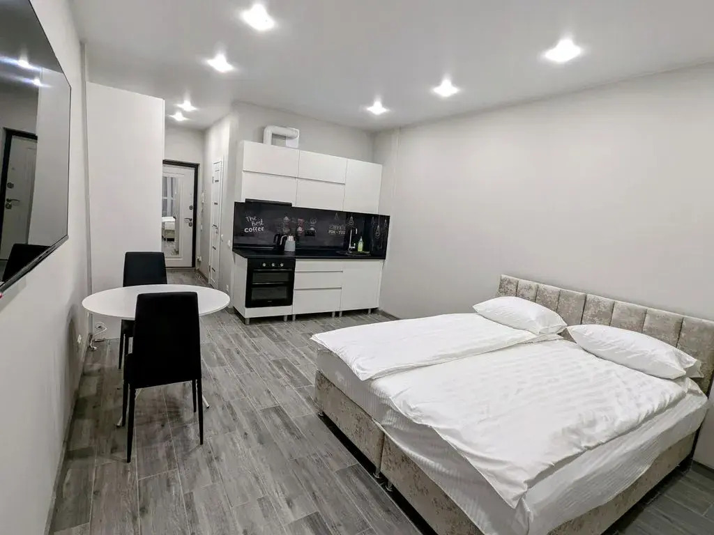 Апартаменты RentHome студия Сияние на Южном шоссе у ТЦ Амбар