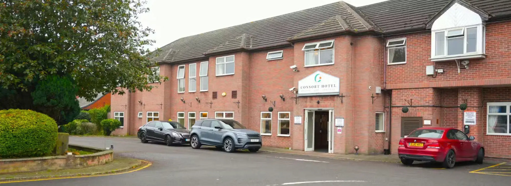 Consort Hotel, Urban Spa & Glamping Pods