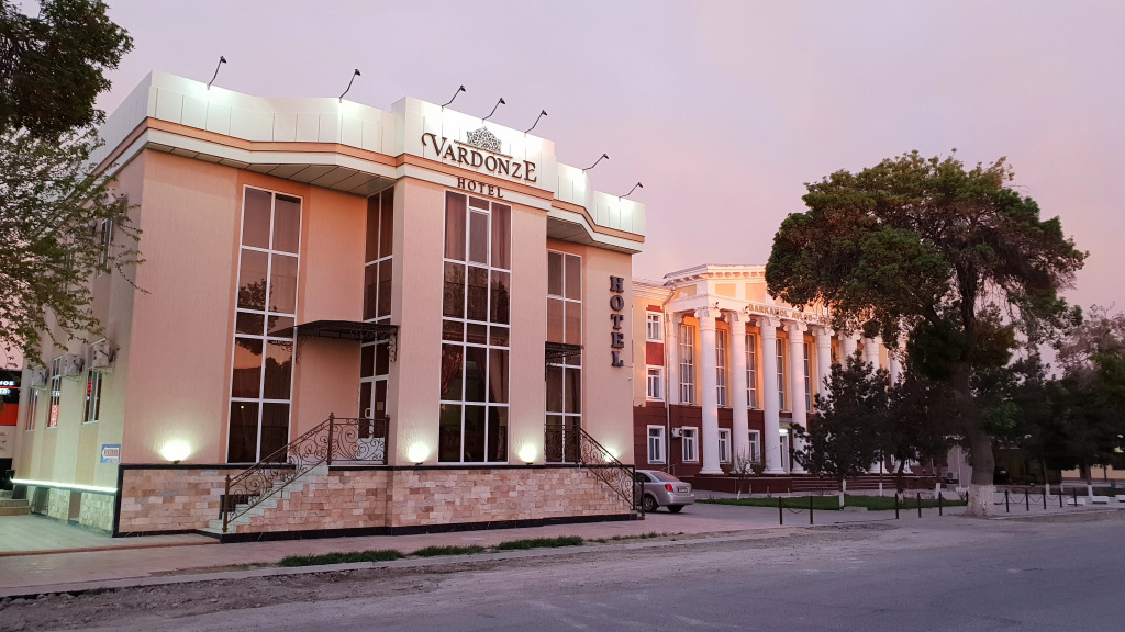Отель Vardonze