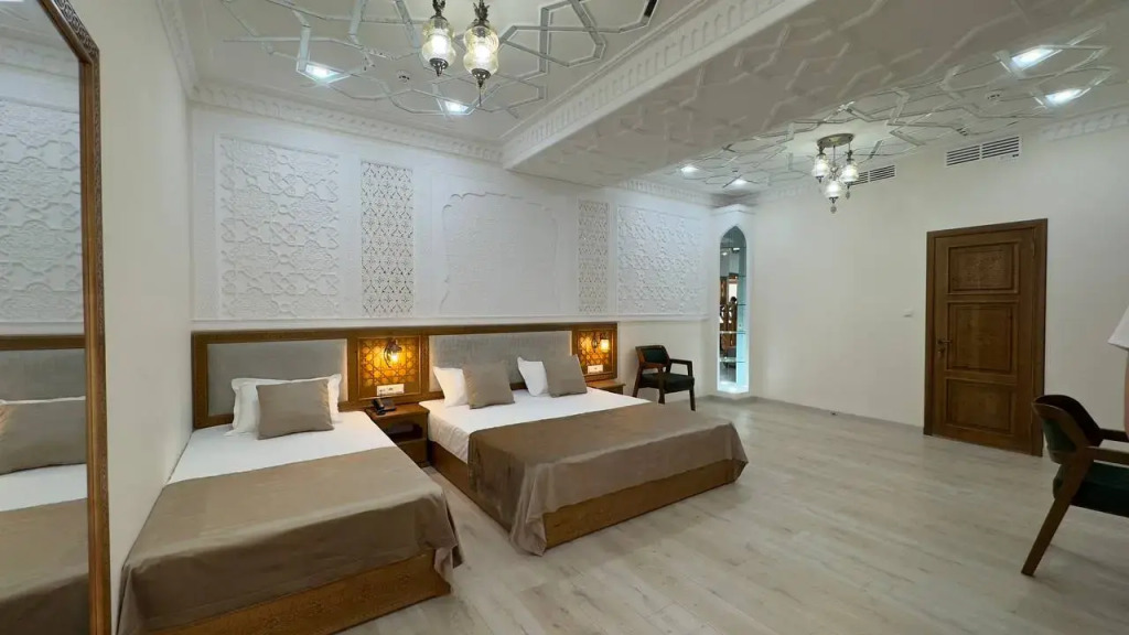 Emerald Hotel