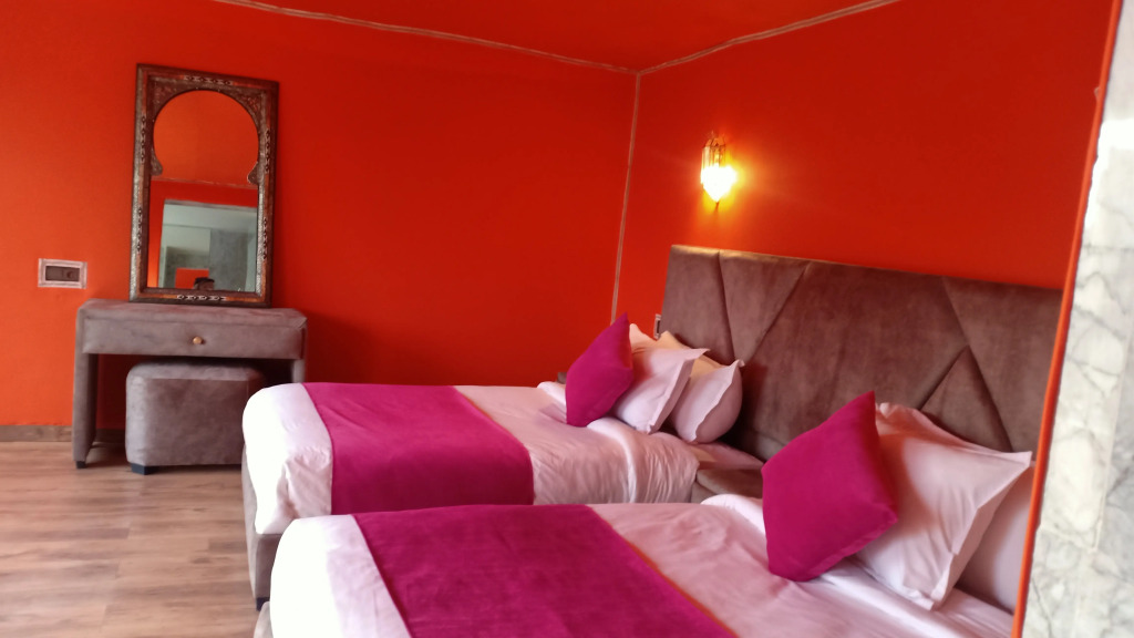 Кемпинг Yakout Merzoga Luxury Camp