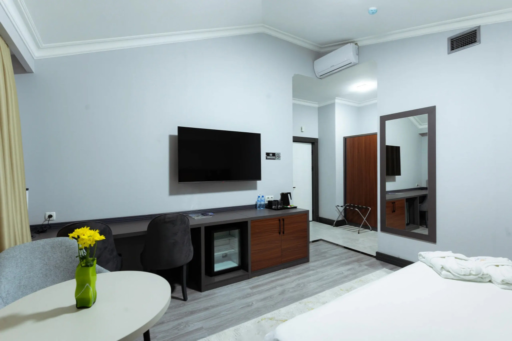 Отель Rauza Hotel Tashkent