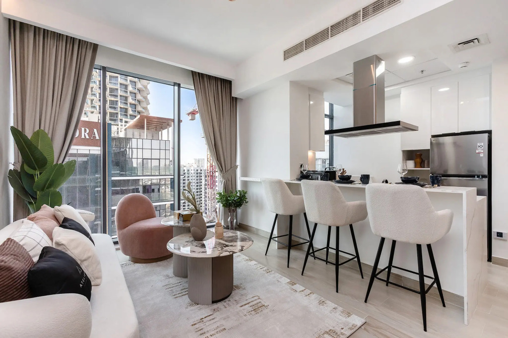 Апартаменты 1BR East Crest