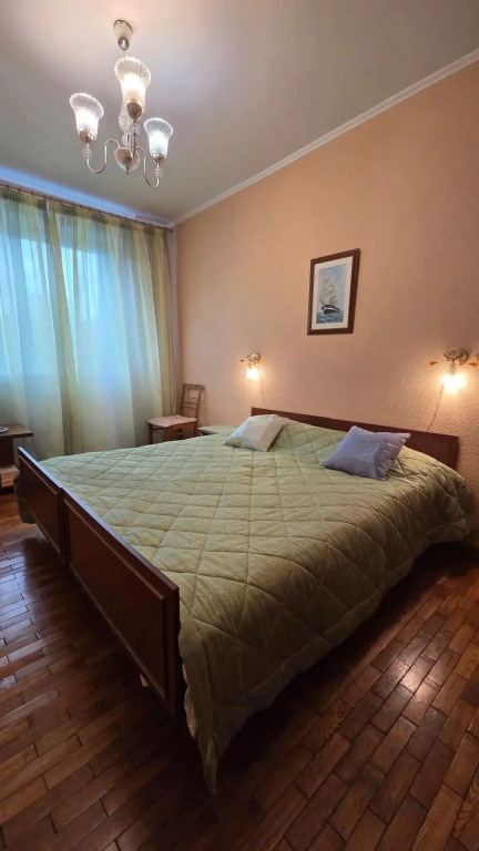 Меблированные комнаты Просторные чистые 15 м² в 3-к 1/5 этаж